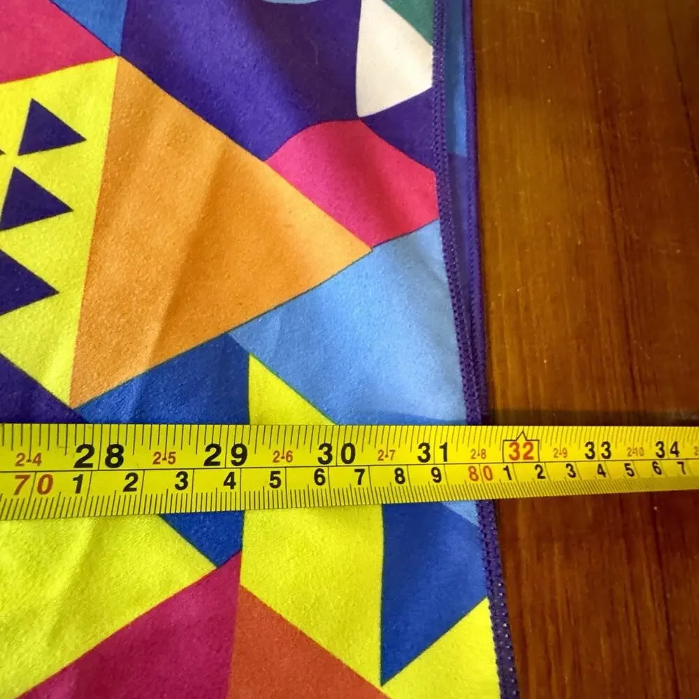 Two Yek colorful geometric